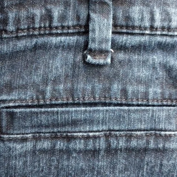 [18] Bandolino Blue Ankle Cropped Jeans - Picture 7 of 7